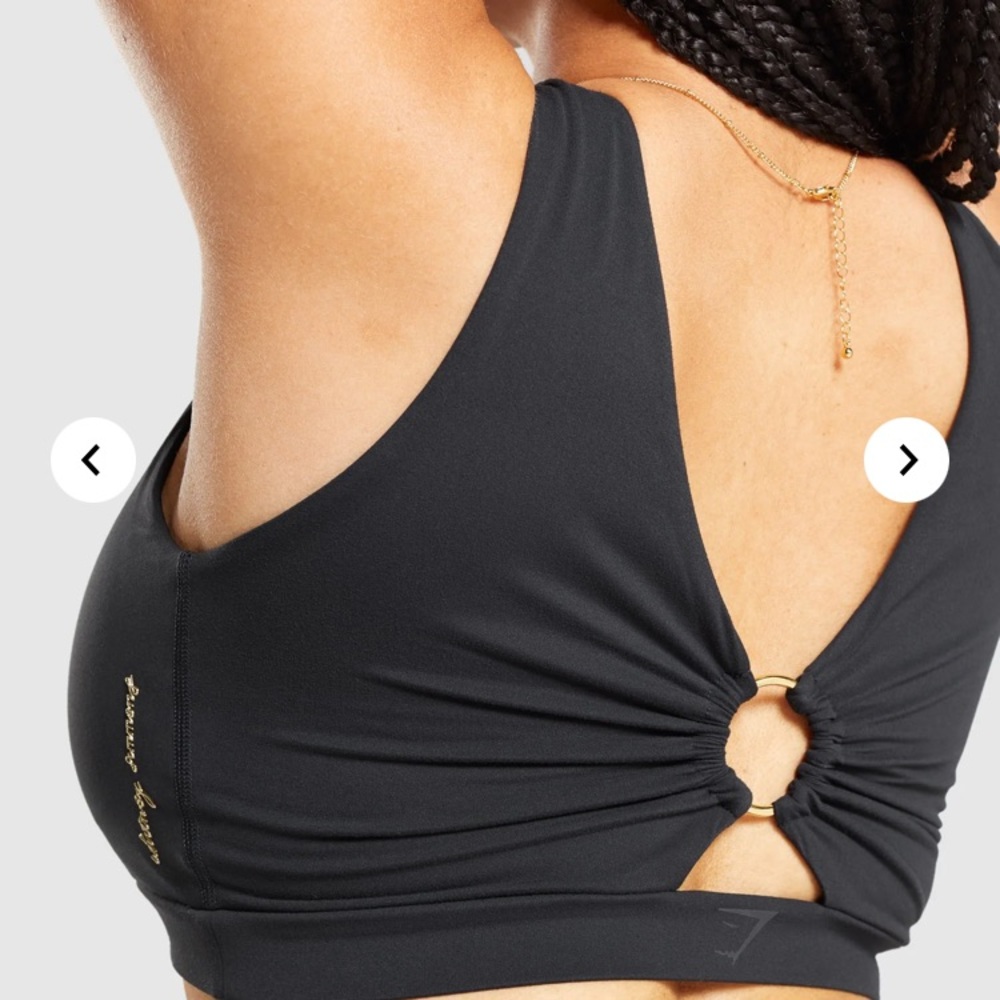 Whitney Simmons x Gymshark Sports bra (black)